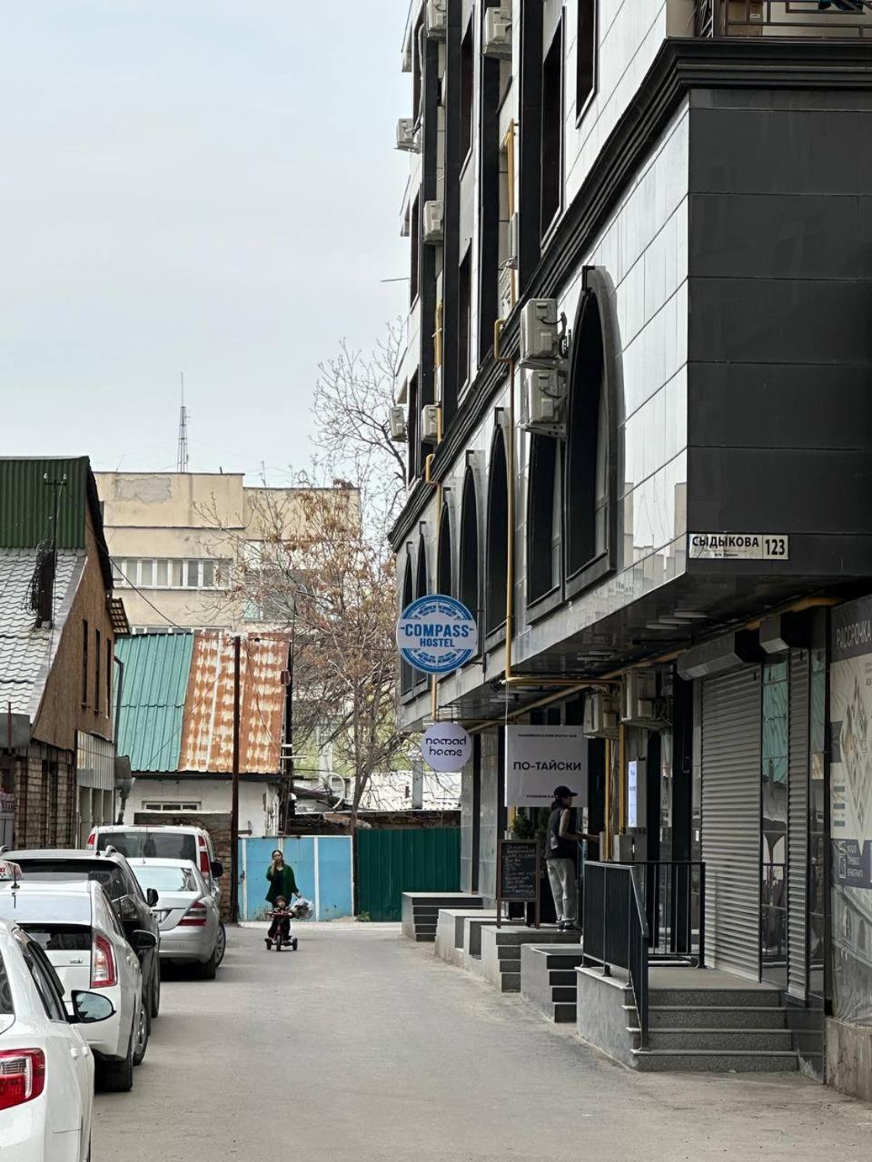 Apartment With City View On Sydykova St. 123 Bishkek Ngoại thất bức ảnh